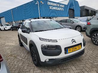 Schadeauto Citroën C4 cactus C4 Cactus 1.2 VTi Shine NAVI,AIRCO,CAM rijdbaar 2015/2