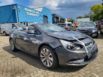 Schadeauto Opel Cascada Cascada 1.6 Turbo Innovation 1e eigenaar lichte blikschade 2016/3