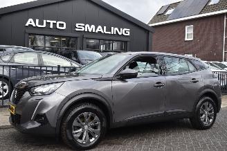 Voiture accidenté Peugeot 2008 1.2 Puretech Blue Lease Active 131Pk *Navi/Clima/Camera 2021/11