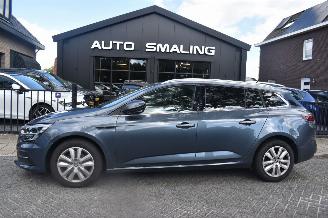 Vaurioauto  passenger cars Renault Mégane 1.3 Tce 140Pk Equilibre *Navi/Clima 2023/8