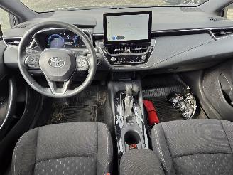 Toyota Corolla 1.8 HYBR picture 14