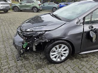 Toyota Corolla 1.8 HYBR picture 8