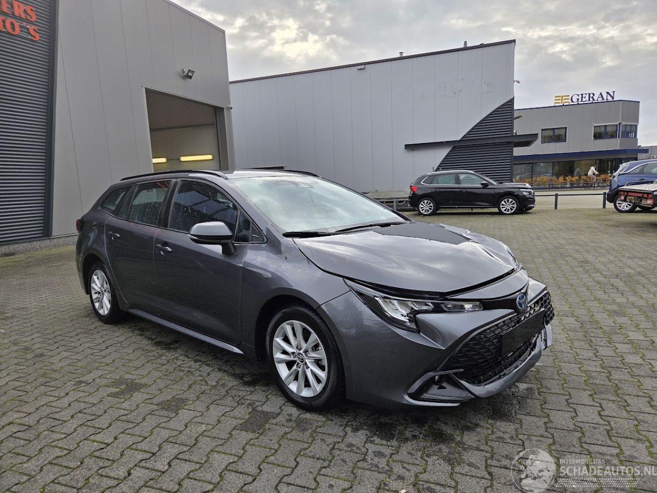 Toyota Corolla 1.8 HYBR