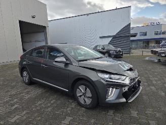 Schadeauto Hyundai Ioniq HYBRIDE  29 DKM 2022/8