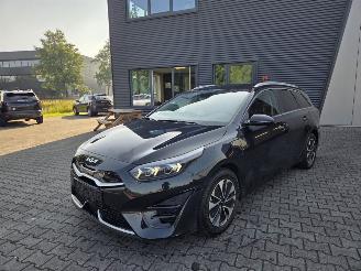  Kia Ceed PLUG-IN  HYBRIDE / AUTOMAAT / 34 DKM 2023/7