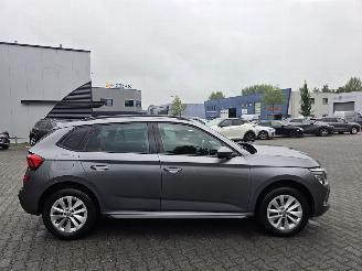 Skoda Kamiq AUTOMAAT / PANO / NAVI / CAMERA / STOELVERW picture 13
