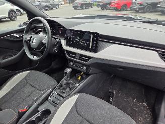 Skoda Kamiq AUTOMAAT / PANO / NAVI / CAMERA / STOELVERW picture 17