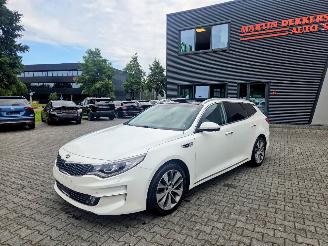 krockskadad bil auto Kia Optima AUTOM / PANO / LEER 2017/3