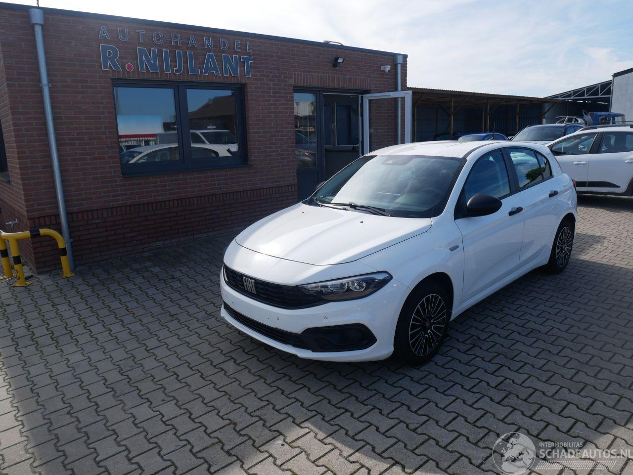 Fiat Tipo LIFE