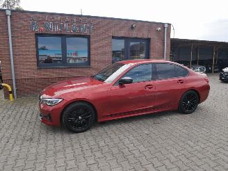 Unfallwagen BMW 3-serie 320 D SPORTLINE VIRTUAL COCKPIT LEER LED HUD 2019/2