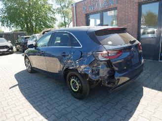 Kia Ceed  picture 4