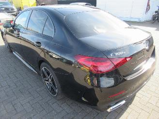 Damaged car Mercedes C-klasse C 300e Aut.PluginHybrid  AMG-LINE NightPack Leer Navi Cam LuchtVering StoelVerwarming 2023/5