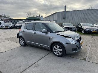 Suzuki Swift 1.3 Comfort picture 2