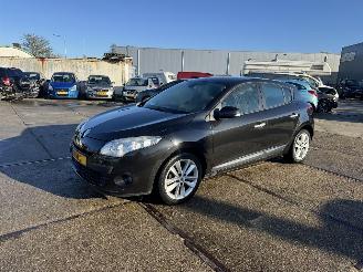 krockskadad bil auto Renault Mégane 1.6 Celsium 2010/10