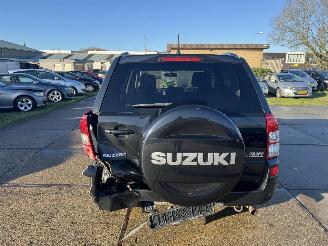 Suzuki Grand-vitara 2.4 Exclusive 4X4 picture 14