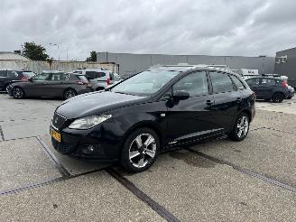 uszkodzony samochody osobowe Seat Ibiza 1.2 TDI ST Style Eco 2011/2