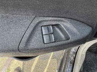 Peugeot 108 1.0 e-VTI picture 6