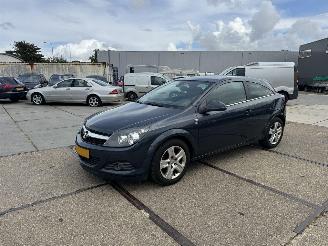 Damaged car Opel Astra 1.4 111 Years Edition 2010/4