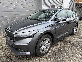 Schadeauto Skoda Enyaq Enyaq 60 airbags ok ! voll fahrbereit 2023/10
