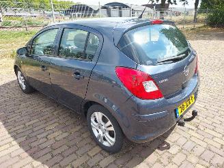Opel Corsa 1.4i  5 deurs + apk 1250 minimum prijs picture 4