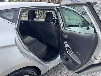 Ford Fiesta 1.0 EcoBoost Titanium  Clima - Navi picture 21