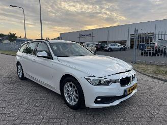 Unfallwagen BMW 3-serie 320 D Aut. 2017/8