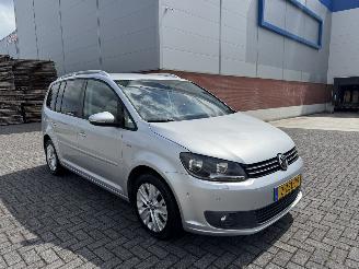 skadebil auto Volkswagen Touran 1.4 TSI 103Kw Clima - Navi 2013/8