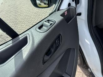 Ford Transit 2.0 TDCI L4H3 RWD picture 13