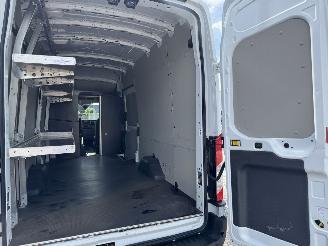 Ford Transit 2.0 TDCI L4H3 RWD picture 23