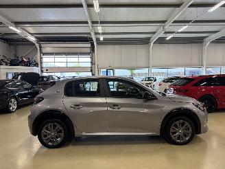 Peugeot 208 EV 50kWh Clima Navi picture 3