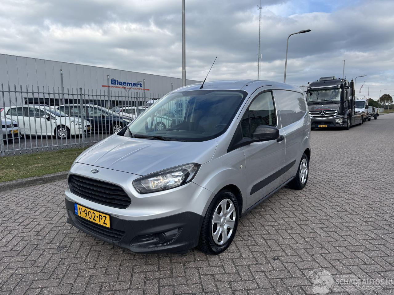 Ford Transit Courier Van 