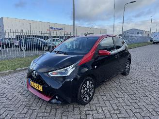 Voiture accidenté Toyota Aygo 1.0 VVTi  Clima 2021/9