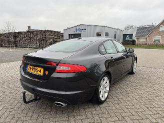 Jaguar XF 3.0 D V6 Luxury picture 6