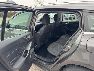 Ford Focus 1.0 EcoBoost 74Kw picture 11