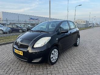 Schadeauto Toyota Yaris 1.3 VVTi 74kw AIRCO 2009/3