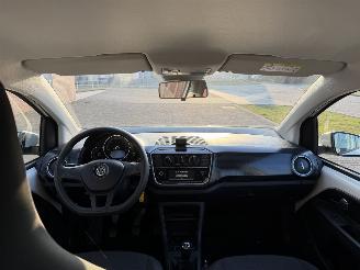 Volkswagen Up!  picture 12