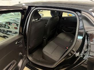 Renault Clio 1.6 E-Tech Hybrid 145 Equilibre picture 18