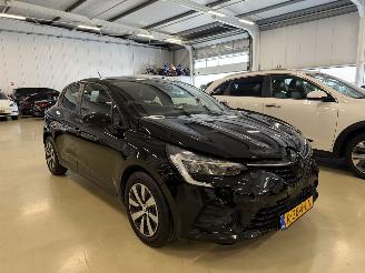 Renault Clio 1.6 E-Tech Hybrid 145 Equilibre picture 5