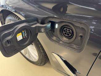 BMW 5-serie 520e Plug-In Hybrid picture 32