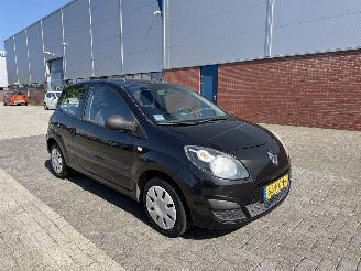 Coche accidentado Renault Twingo 1.2 Authentique AIRCO 2008/11