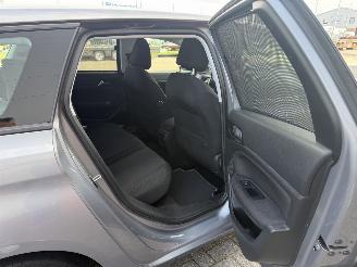 Peugeot 308 1.6 BlueHDI 88kw Clima - Navi picture 19