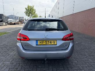 Peugeot 308 1.6 BlueHDI 88kw Clima - Navi picture 12