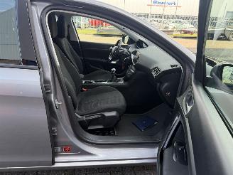 Peugeot 308 1.6 BlueHDI 88kw Clima - Navi picture 21