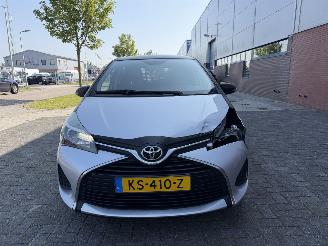 Toyota Yaris 51Kw Aspiration Bi-Tone AIRCO picture 8