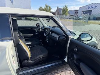 Mini Clubman 1.4 70 kw AIRCO picture 15
