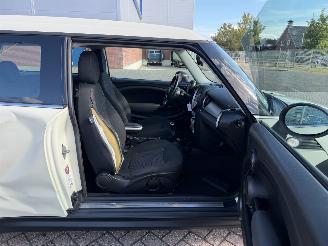 Mini Clubman 1.4 70 kw AIRCO picture 16