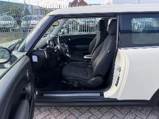 Mini Clubman 1.4 70 kw AIRCO picture 11