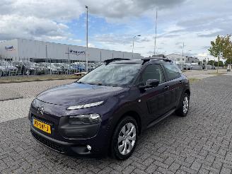 skadebil auto Citroën C4 cactus 1.2 Pure Tech 60Kw Clima - Navi 2017/9