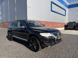 uszkodzony samochody osobowe Volkswagen Touareg 3.0 V6 TDI 165Kw Clima - Luchtvering 2007/8
