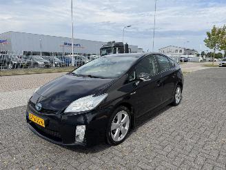 damaged passenger cars Toyota Prius 1.8 73kw Clima - Navi 2010/2